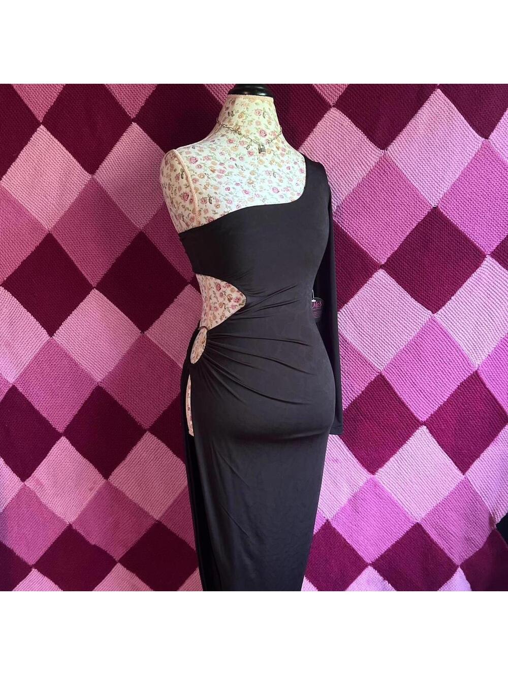 Black cut out one shoulder body con slit dress